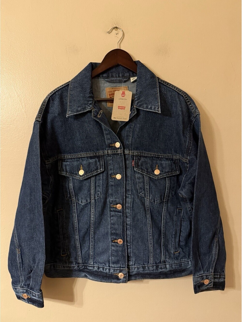 Levi's 90's Denim Trucker Jacket Women’s Size M In Wonderlust Dark Wash - Picture 4 of 7